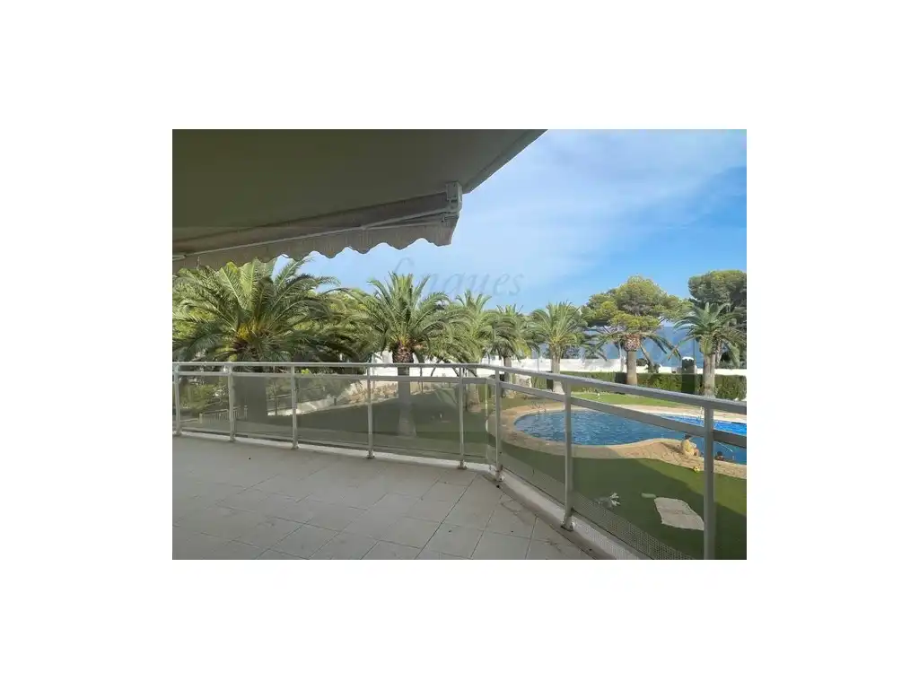 Vista exterior de Apartamento en venta en Mont-roig del Camp