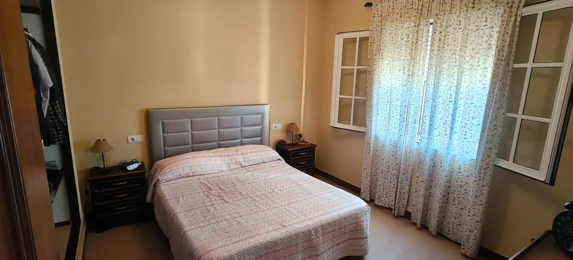 Schlafzimmer von Haus zum Verkauf in Bollullos Par del Condado mit Abstellraum und Balkon