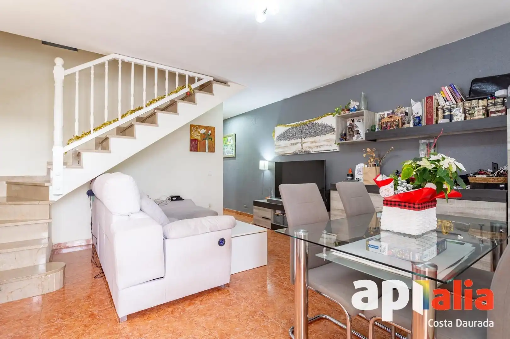Casa aparellada amb terrassa en venda a Carrer Pamplona, imagen 4
