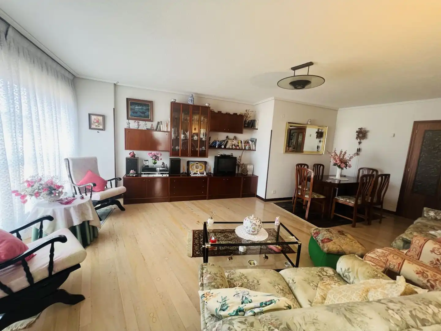 Wohnzimmer von Wohnung zum Verkauf in Colindres mit Heizung, Terrasse und Abstellraum
