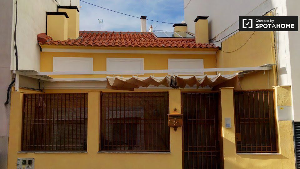 Flat to rent in Bellas Vistas