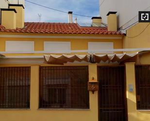 Exterior view of Flat to rent in  Madrid Capital  with Air Conditioner, Heating and Furnished