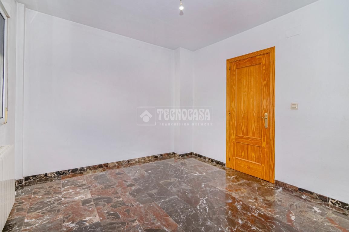 Casa adosada en venda a La Zubia Ciudad, La Zubia