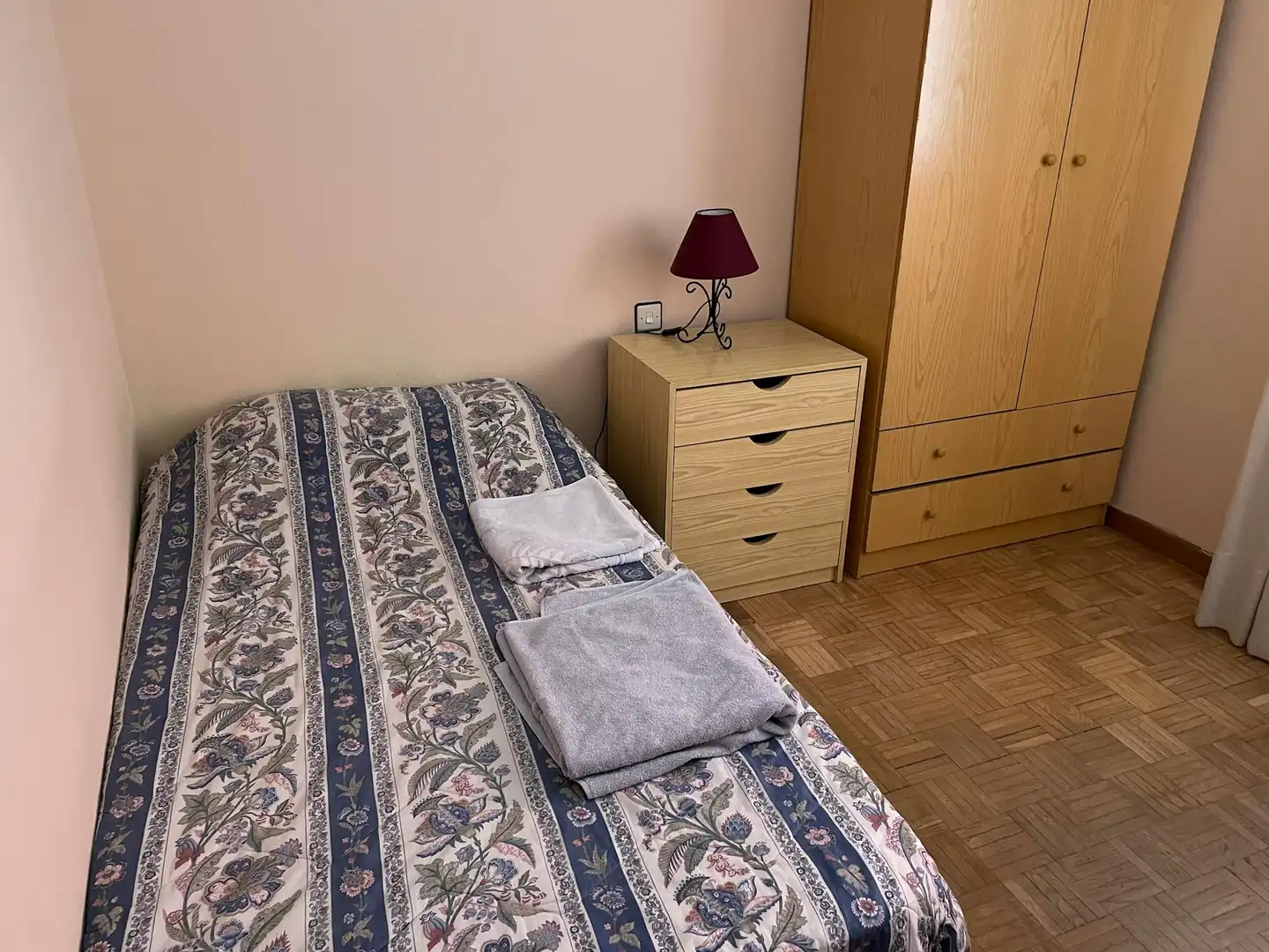Bedroom of Flat for share in Leganés  with Heating, Furnished and Washing machine