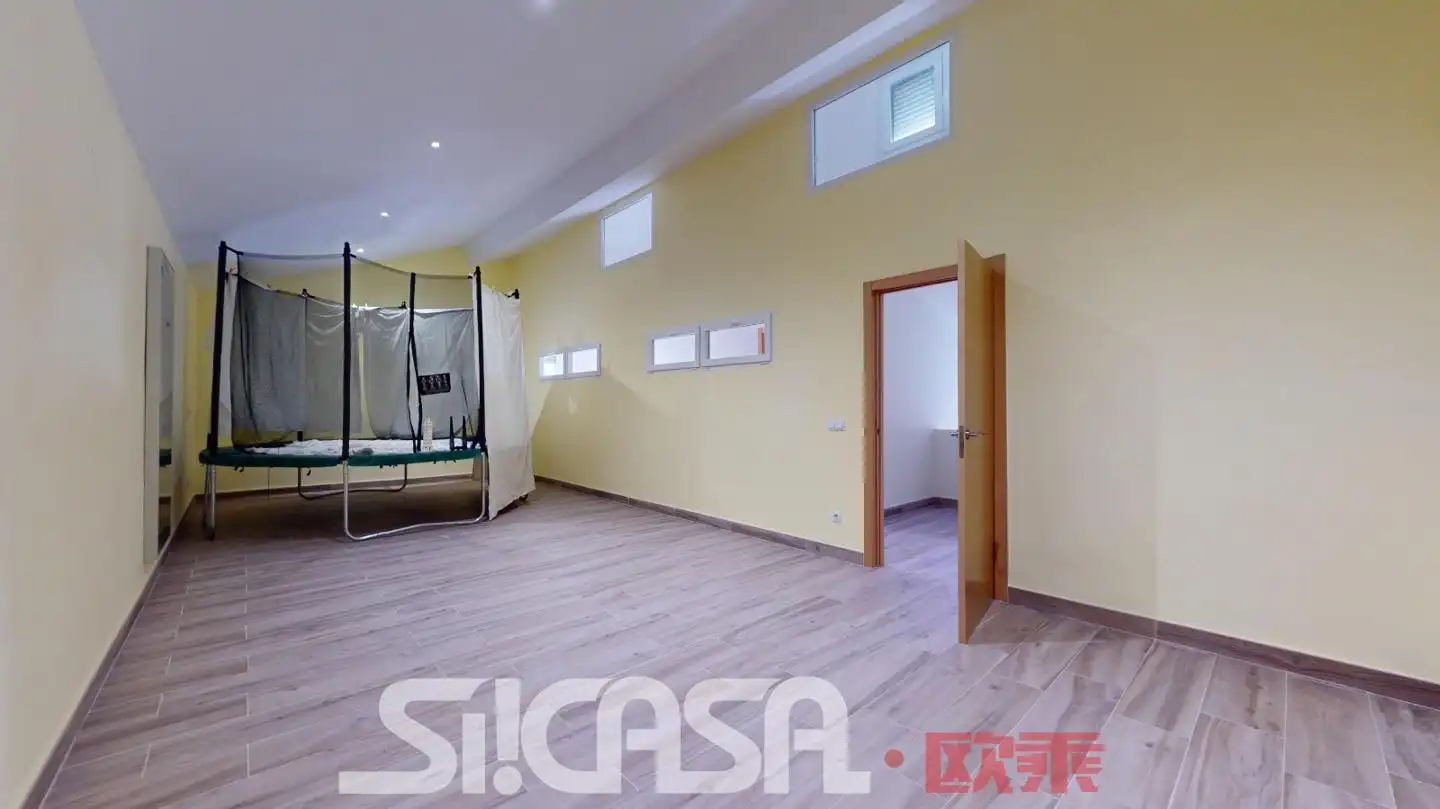 Semi-detached house with pool for sale in Parla Este, imagen 28