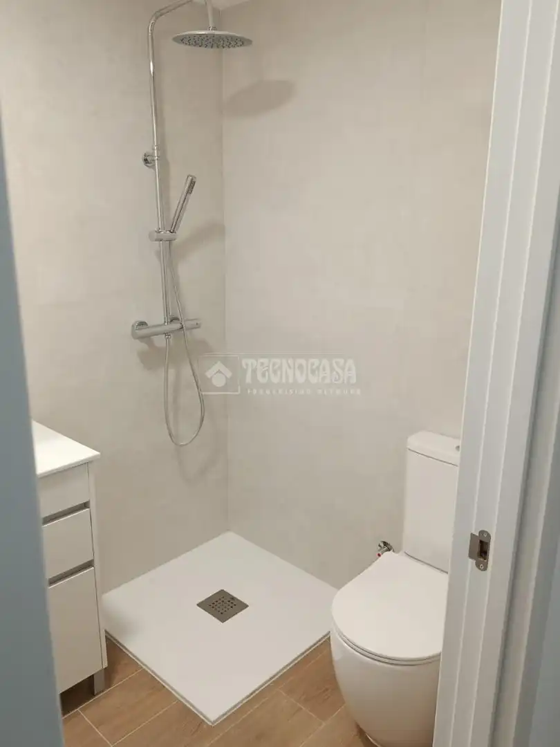 Bany de Local en venda en Rivas-Vaciamadrid amb Terrassa
