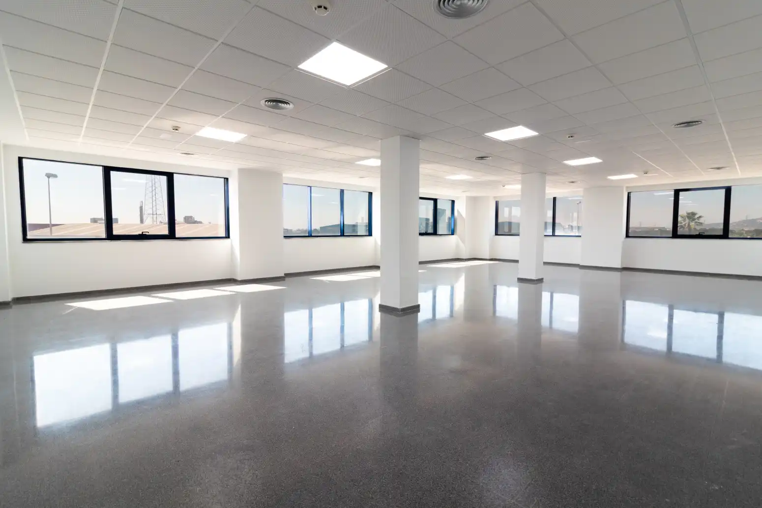 Büro zur Miete in Puerto de Sagunto - AV PUERTO POL.IND.INGRUINS, Avenida de Abril - 9 de Octubre
