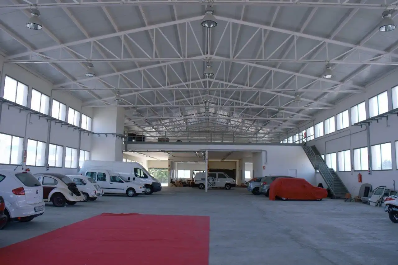 Nave industrial en venta en Villena