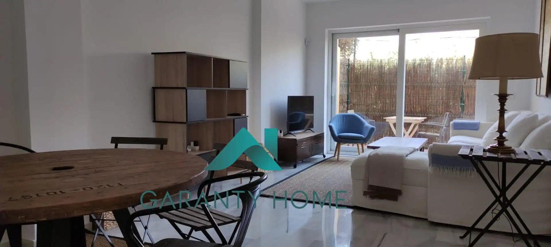 Living room of Flat for rent in Estepona  with Private garden, Terrace and Community pool