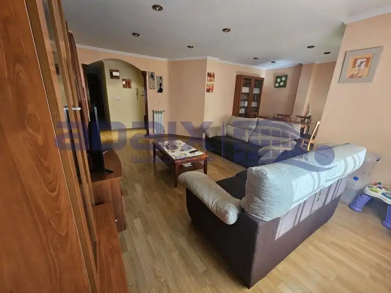 Living room of Flat for rent in Puertollano  with Air Conditioner, Parquet flooring and Terrace