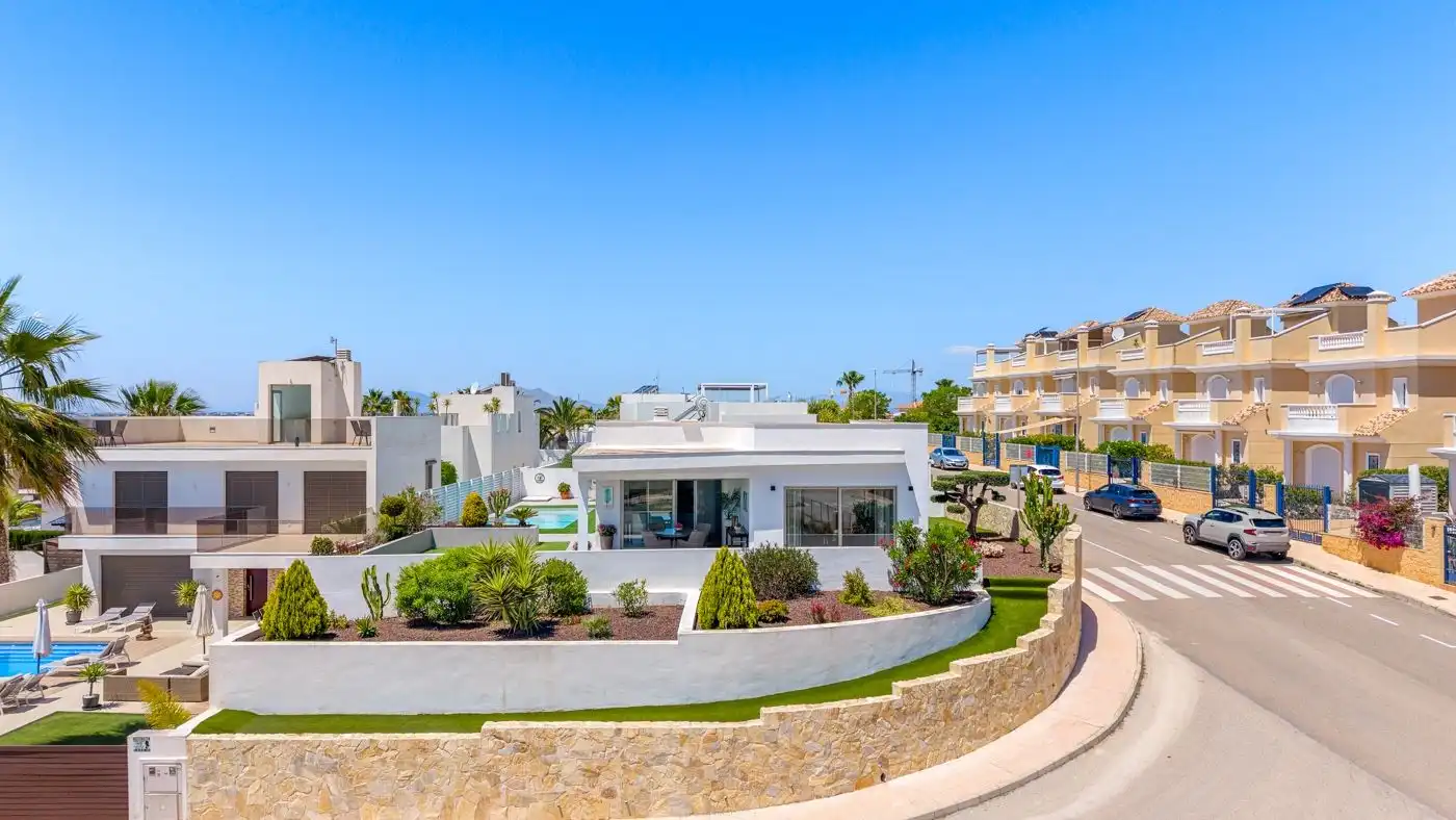 Chalet con piscina en venta en San Fulgencio