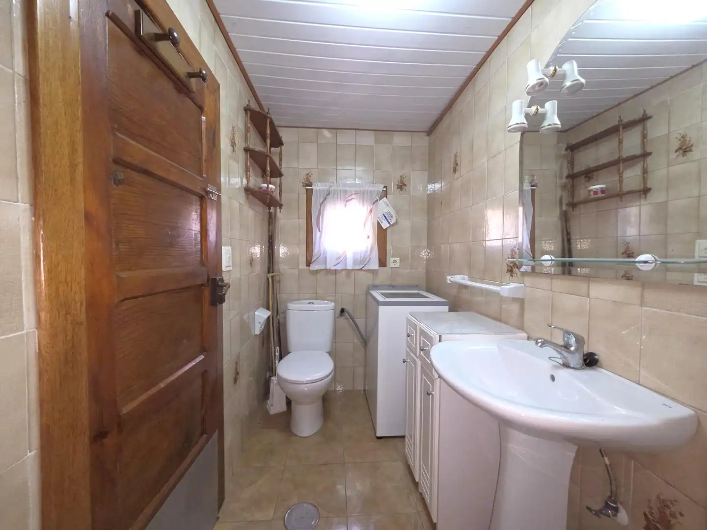 Baño de Ático en venta en Aller con Terraza, Amueblado y Balcón