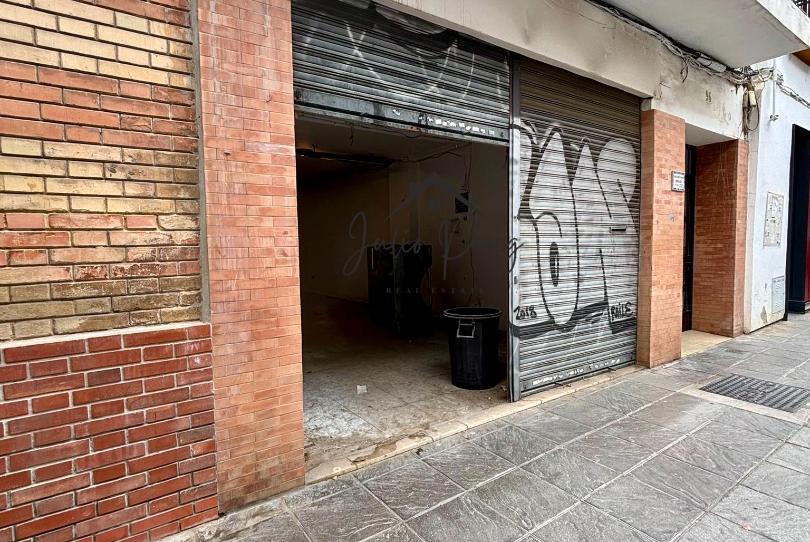 Photo 1 of Premises to rent in Calle Castilla, Triana Casco Antiguo, Sevilla