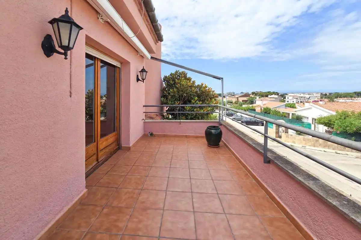 Terrassa de Casa o xalet en venda en Roses amb Jardí privat