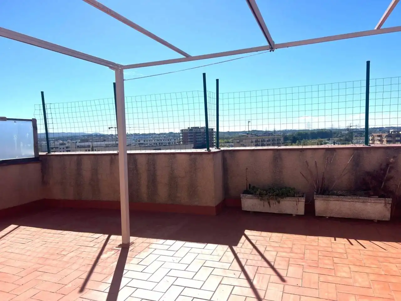 Terrassa de Pis en venda en Salt amb Calefacció, Terrassa i Traster