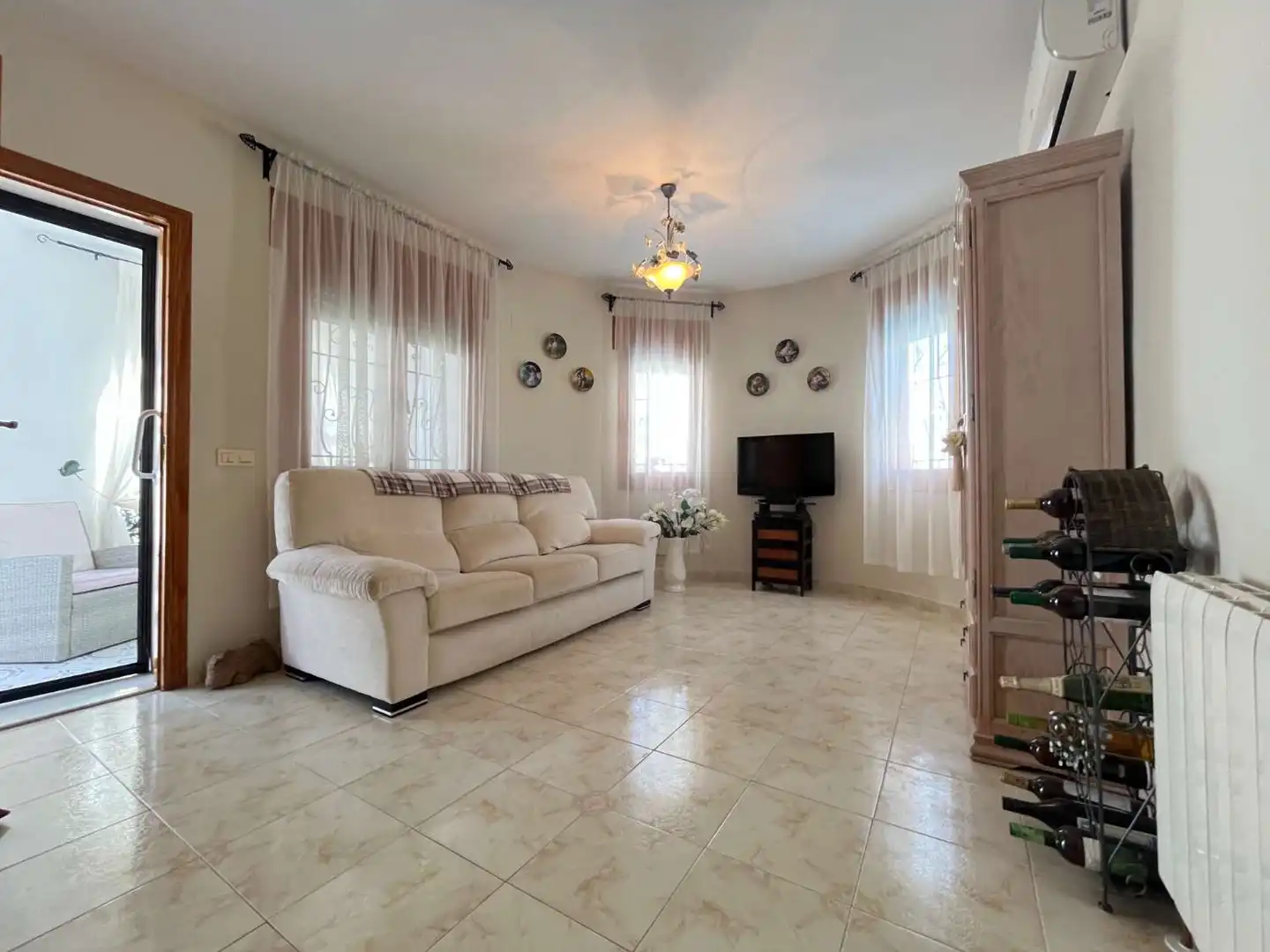 Sala de estar de Casa o chalet en venta en Orihuela con Aire acondicionado, Trastero y Piscina