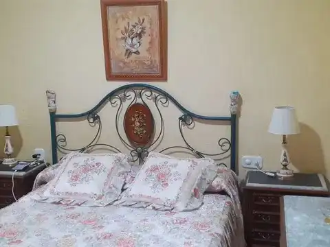 Habitación de Casa o chalet para compartir en Málaga con Terraza, Amueblado y Microondas