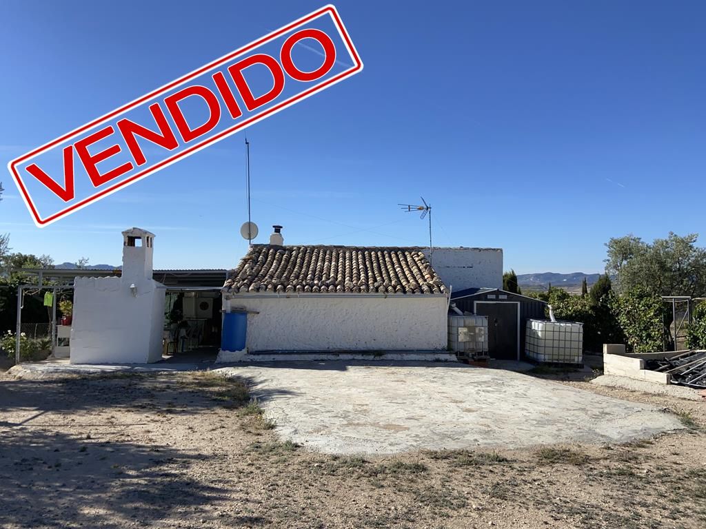 Casa o xalet en venda en Caudete amb Traster