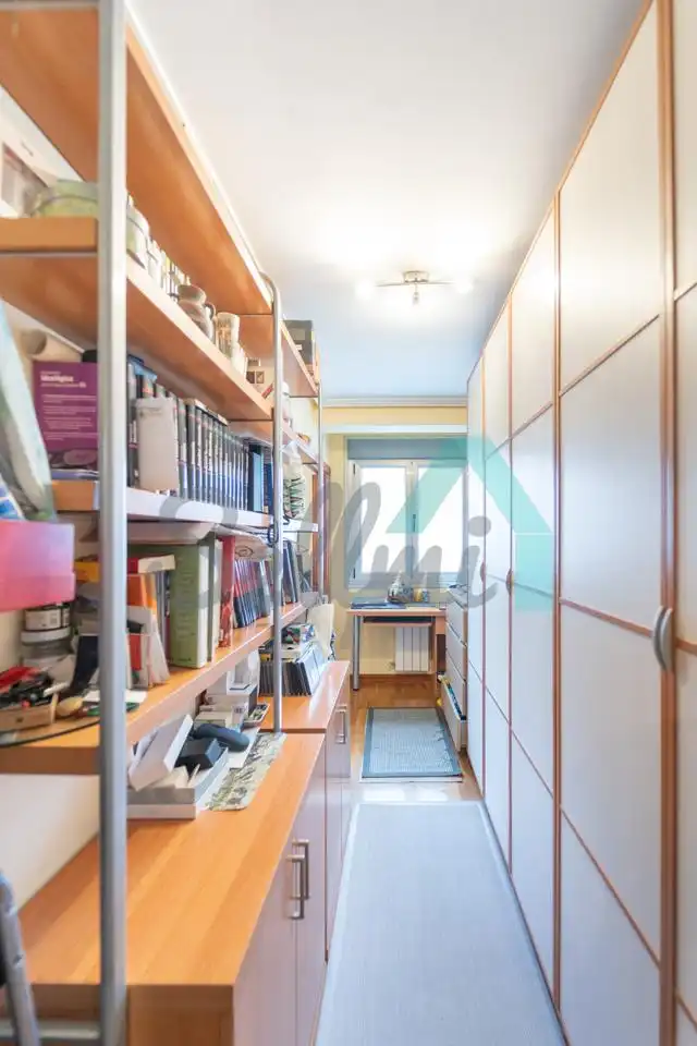 Bedroom of Flat for sale in Oviedo   with Heating, Parquet flooring and Storage room