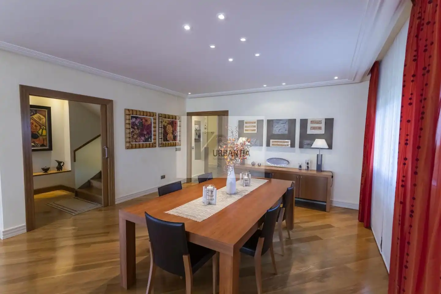 Comedor de Casa o chalet en venta en Cizur con Calefacción, Jardín privado y Parquet