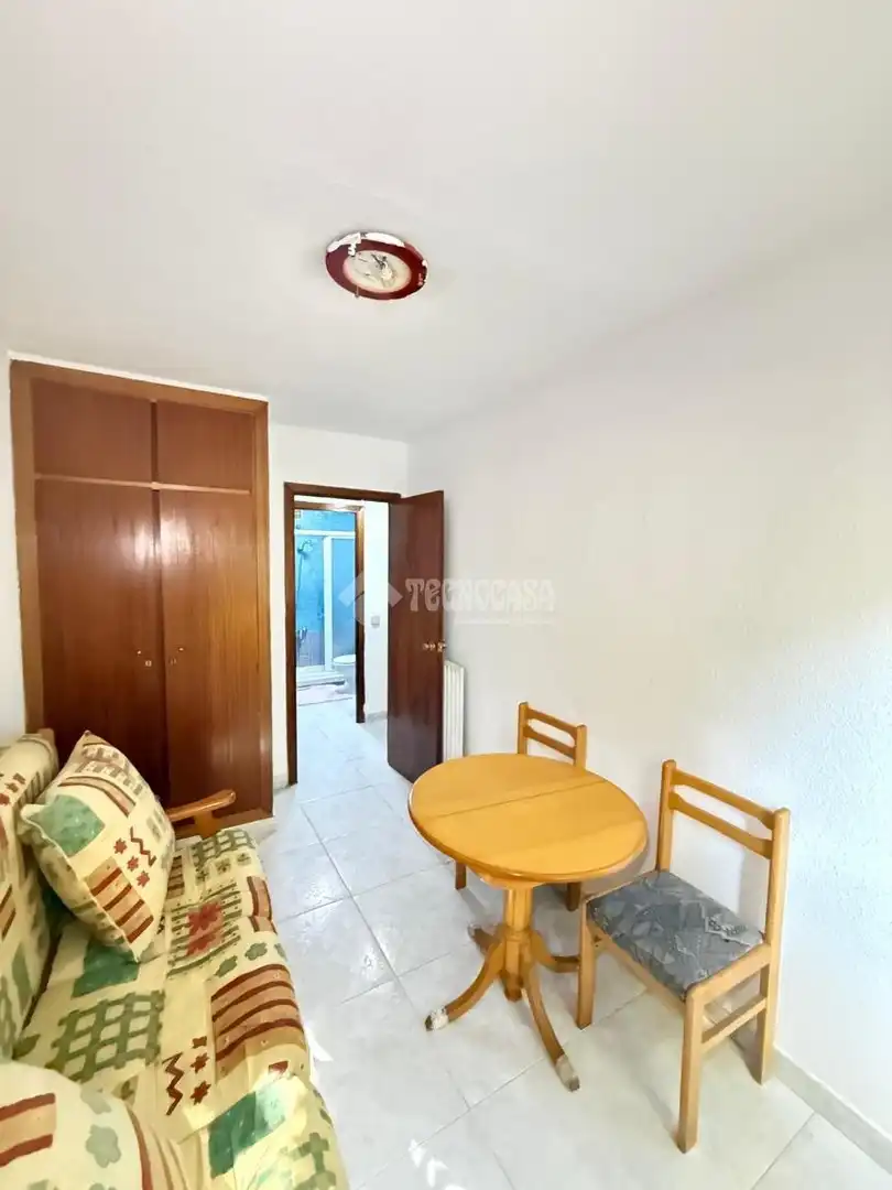 Habitación de Piso en venta en Fuenlabrada con Calefacción, Terraza y Amueblado