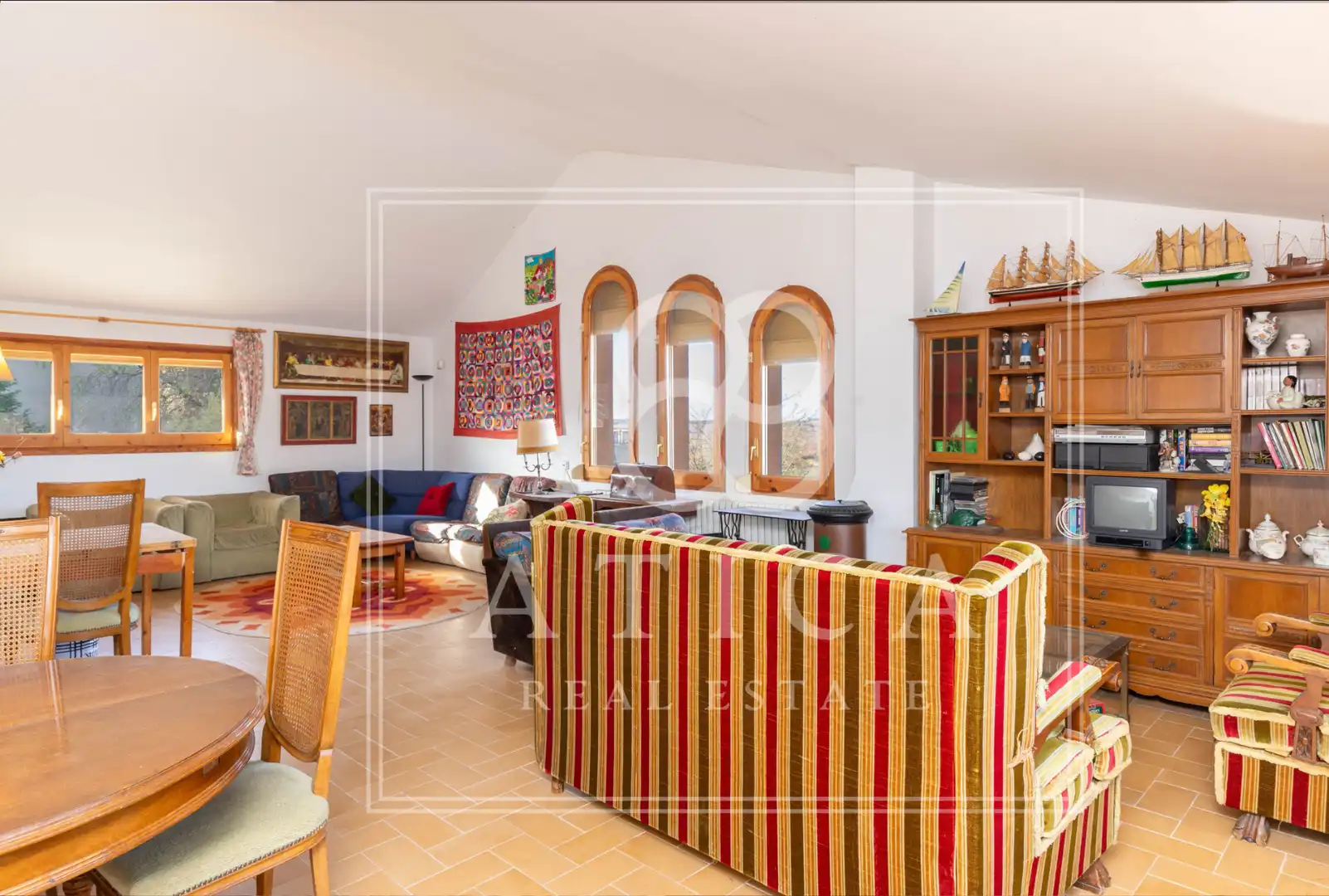 Sala de estar de Casa o chalet en venta en Ossó de Sió con Aire acondicionado, Calefacción y Jardín privado