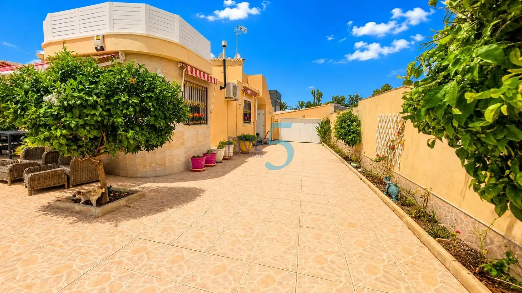 House with pool for sale in Zona Carrefour - Urbanizaciones, imagen 4