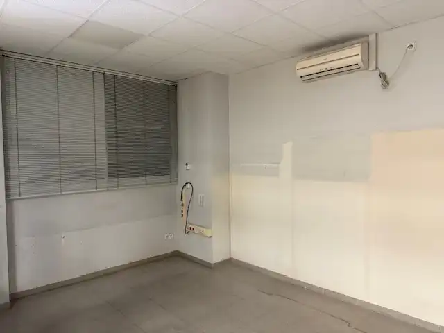 Local comercial en venda a Carrer d'Extremadura 7, imagen 3