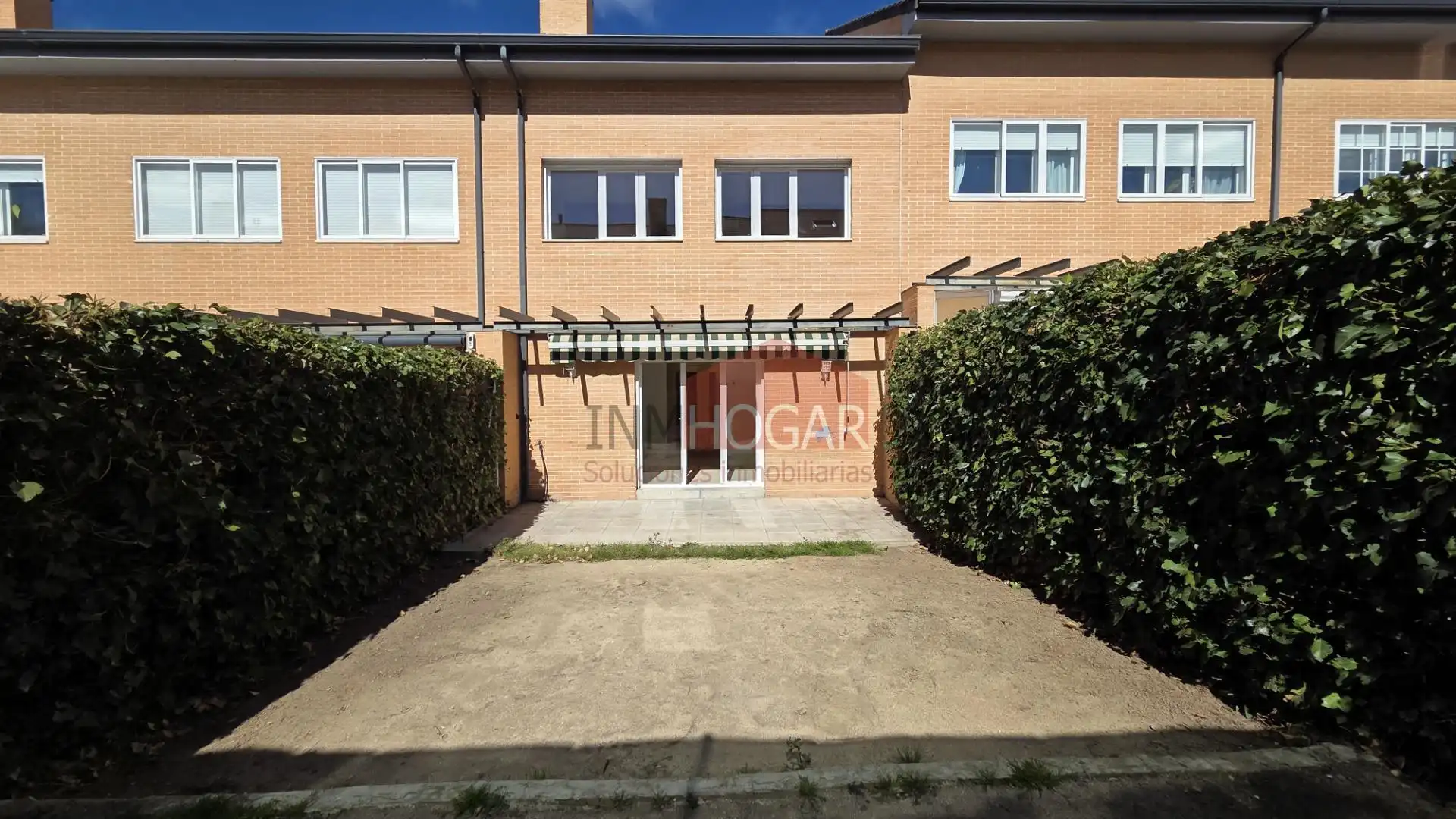 Vista exterior de Casa o chalet en venta en Ávila Capital con Calefacción, Jardín privado y Terraza