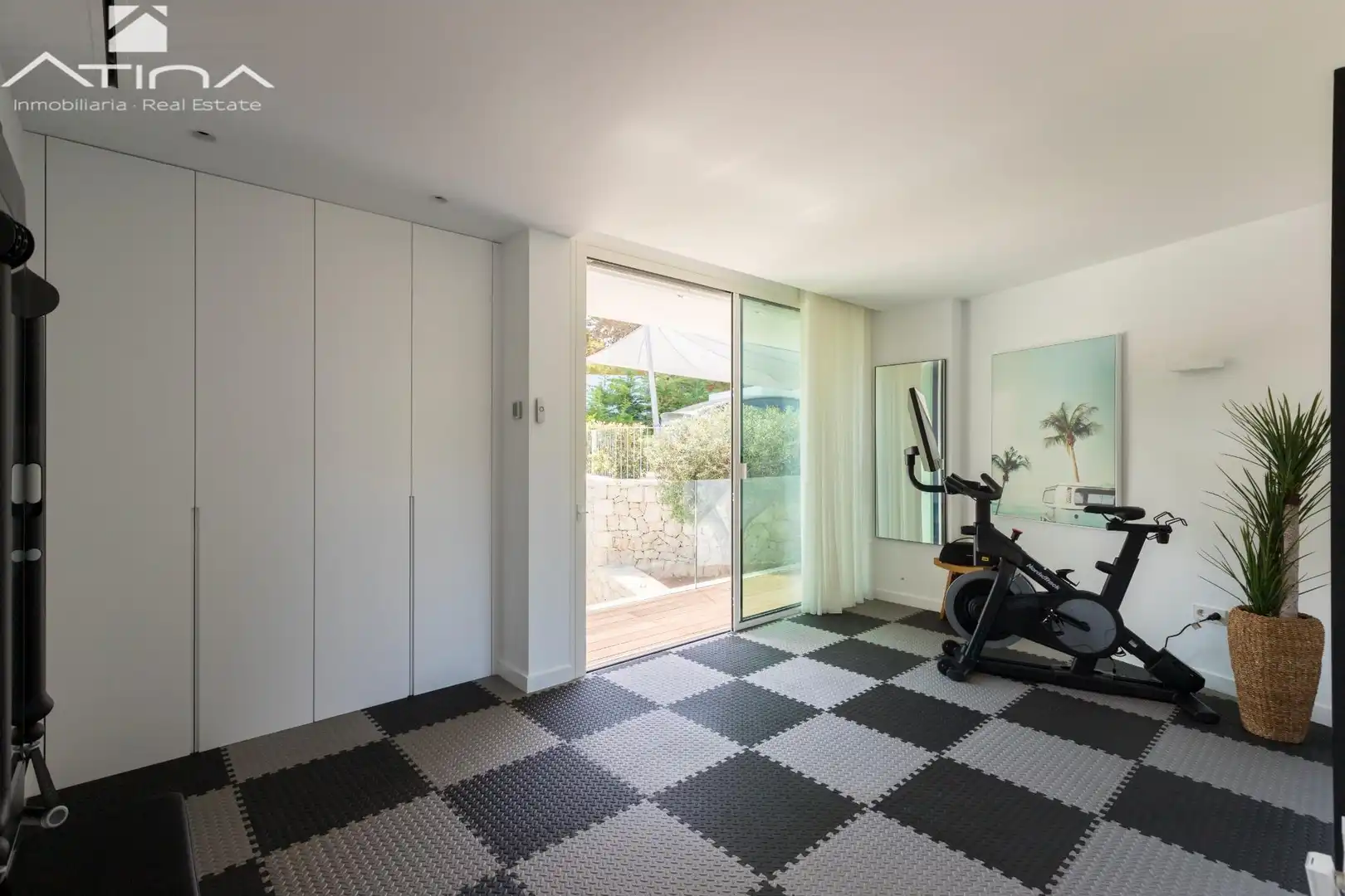 Houses for sale in Jávea / Xàbia  with Air Conditioner, Private garden and Terrace