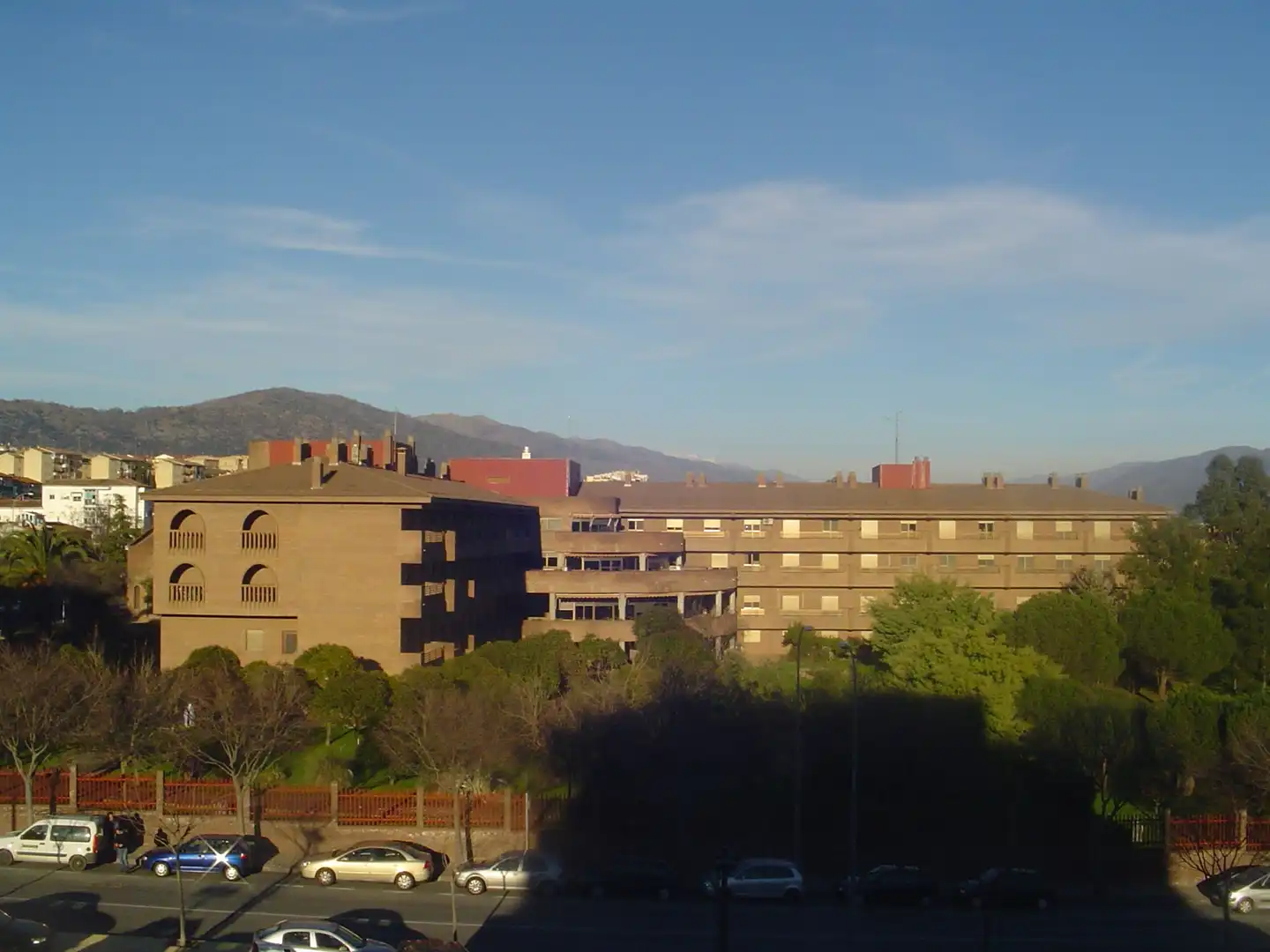 Vista exterior de Piso en venta en Plasencia con Calefacción, Horno y Lavadora