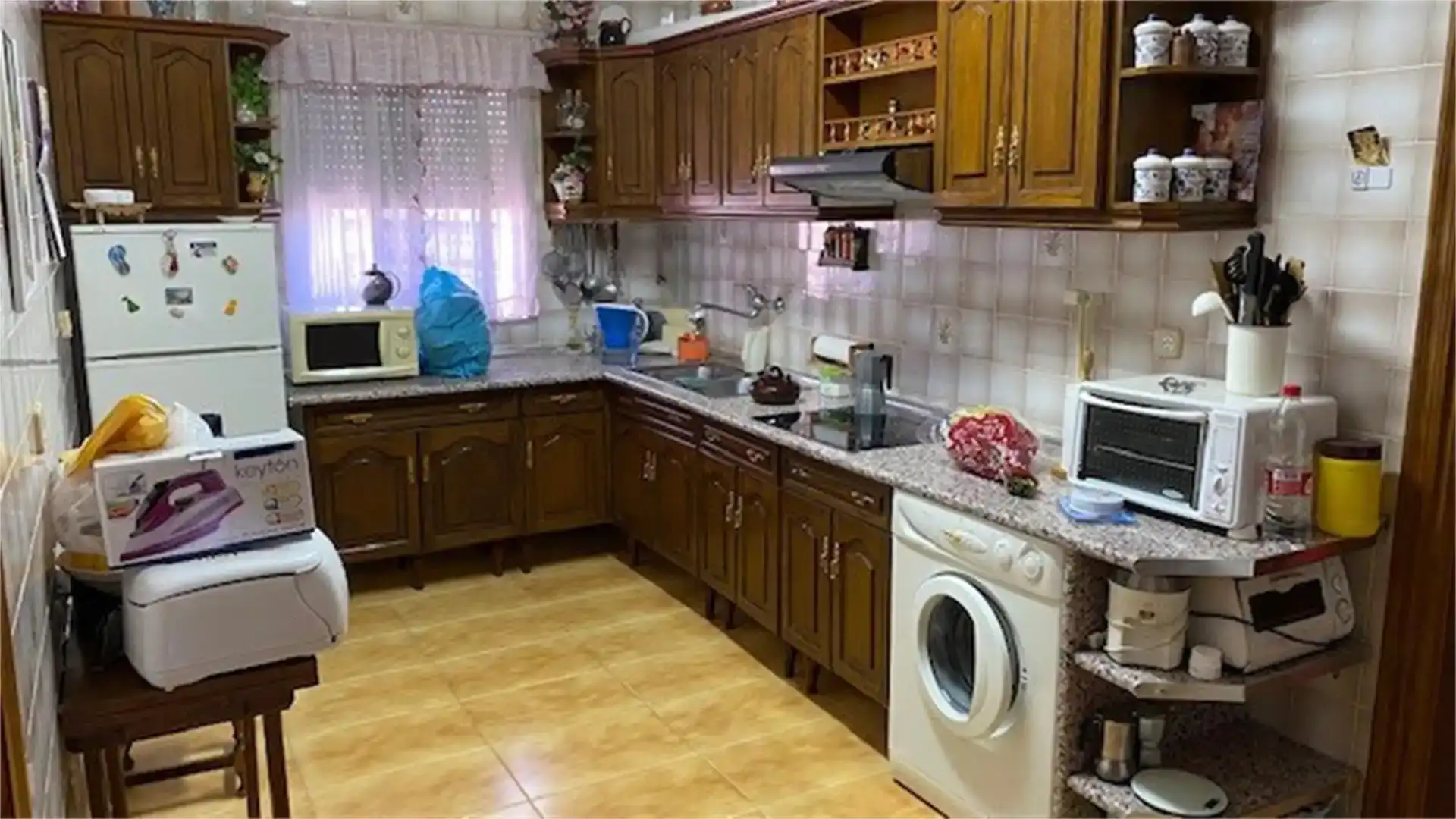 Cuina de Casa o xalet en venda en Dos Hermanas amb Aire condicionat, Traster i Moblat