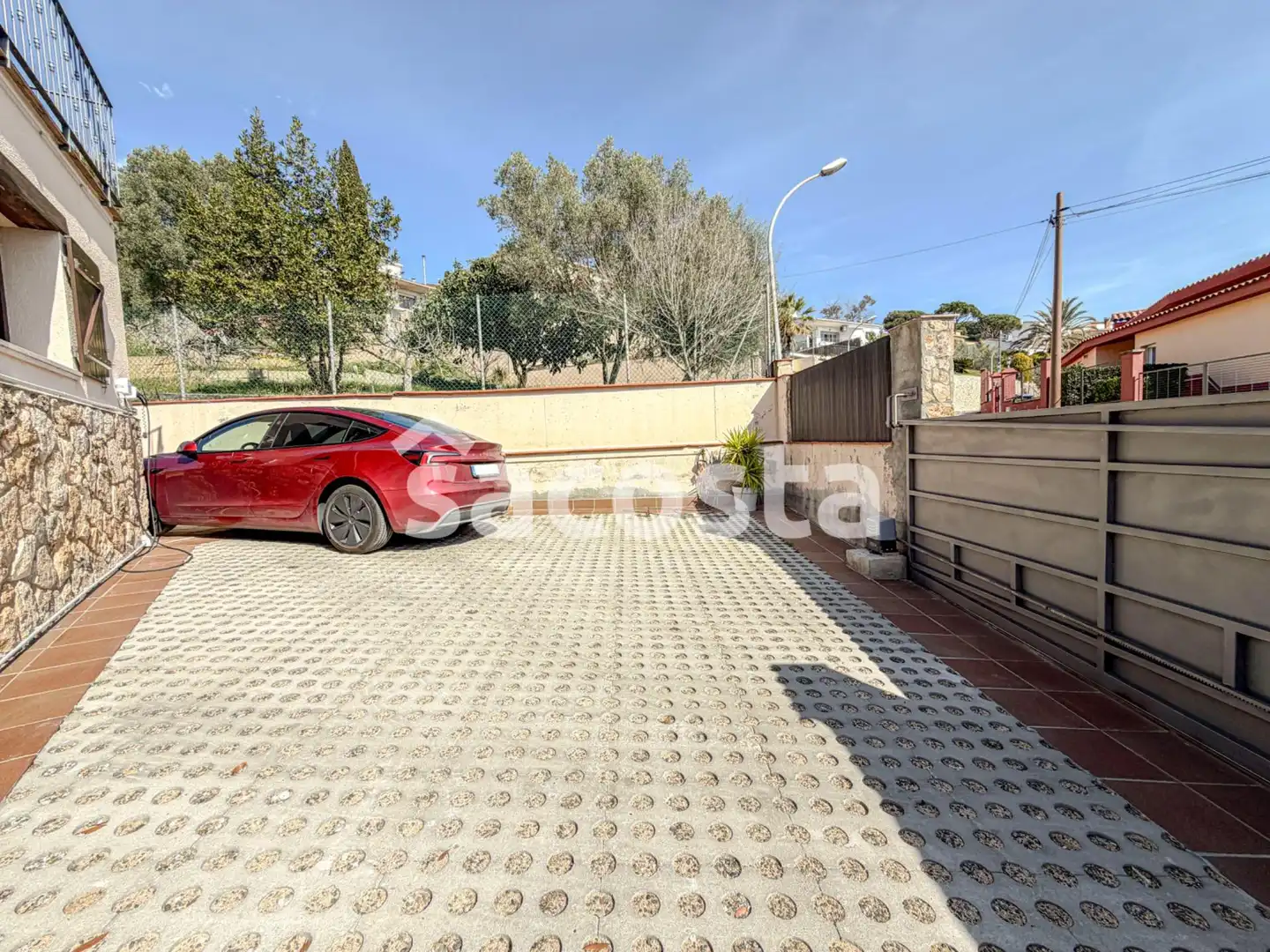 Vista exterior de Casa o xalet en venda en Blanes amb Aire condicionat, Calefacció i Jardí privat
