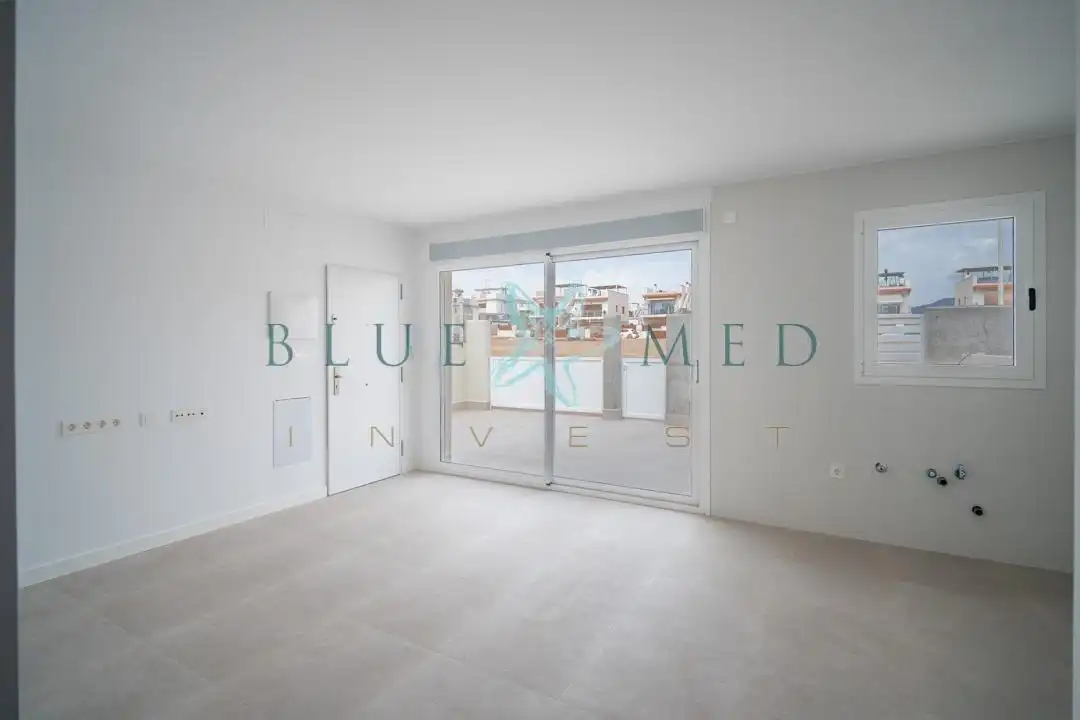 Duplex con piscina in vendita a Calle EMBARCACIÓN COLUMBRETES, imagen 12