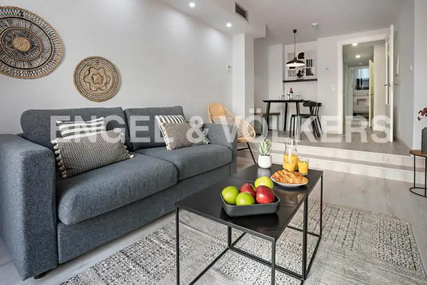 Wohnzimmer von Wohnung zur Miete in L'Hospitalet de Llobregat mit Klimaanlage, Heizung und Parkett