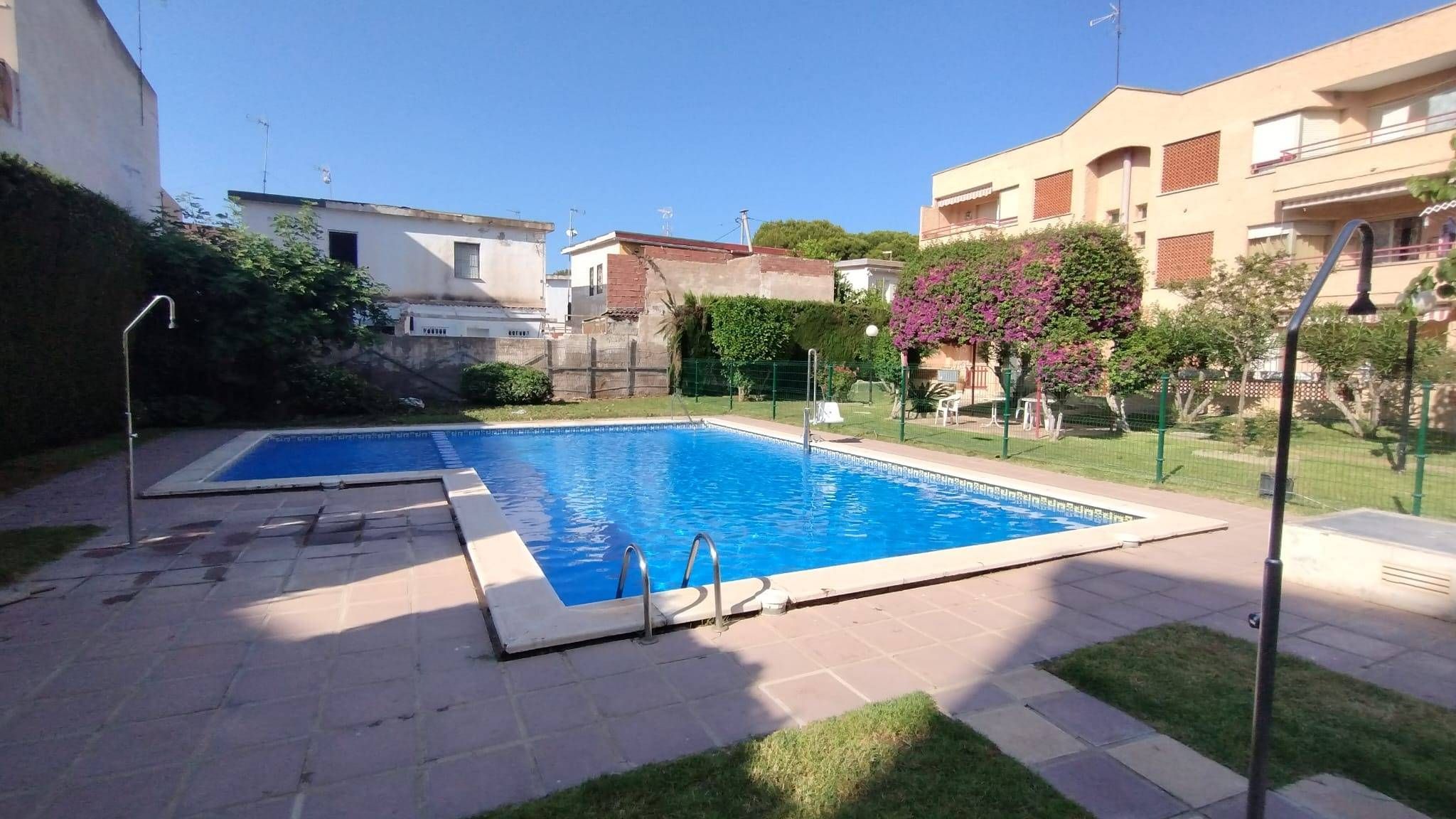 Swimming pool of Flat for sale in San Pedro del Pinatar  with Air Conditioner, Heating and Private garden