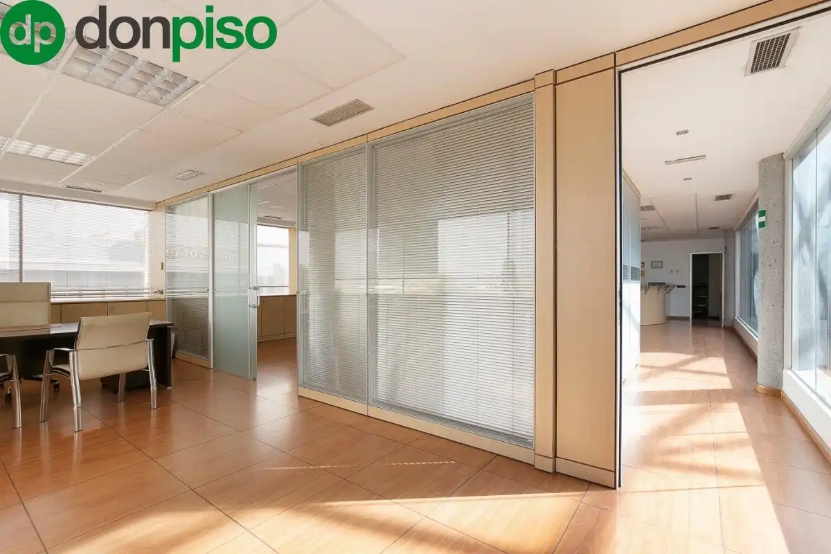 Edificio en venta en Calle FERNANDO DE LOS RIOS, Campus de la Salud