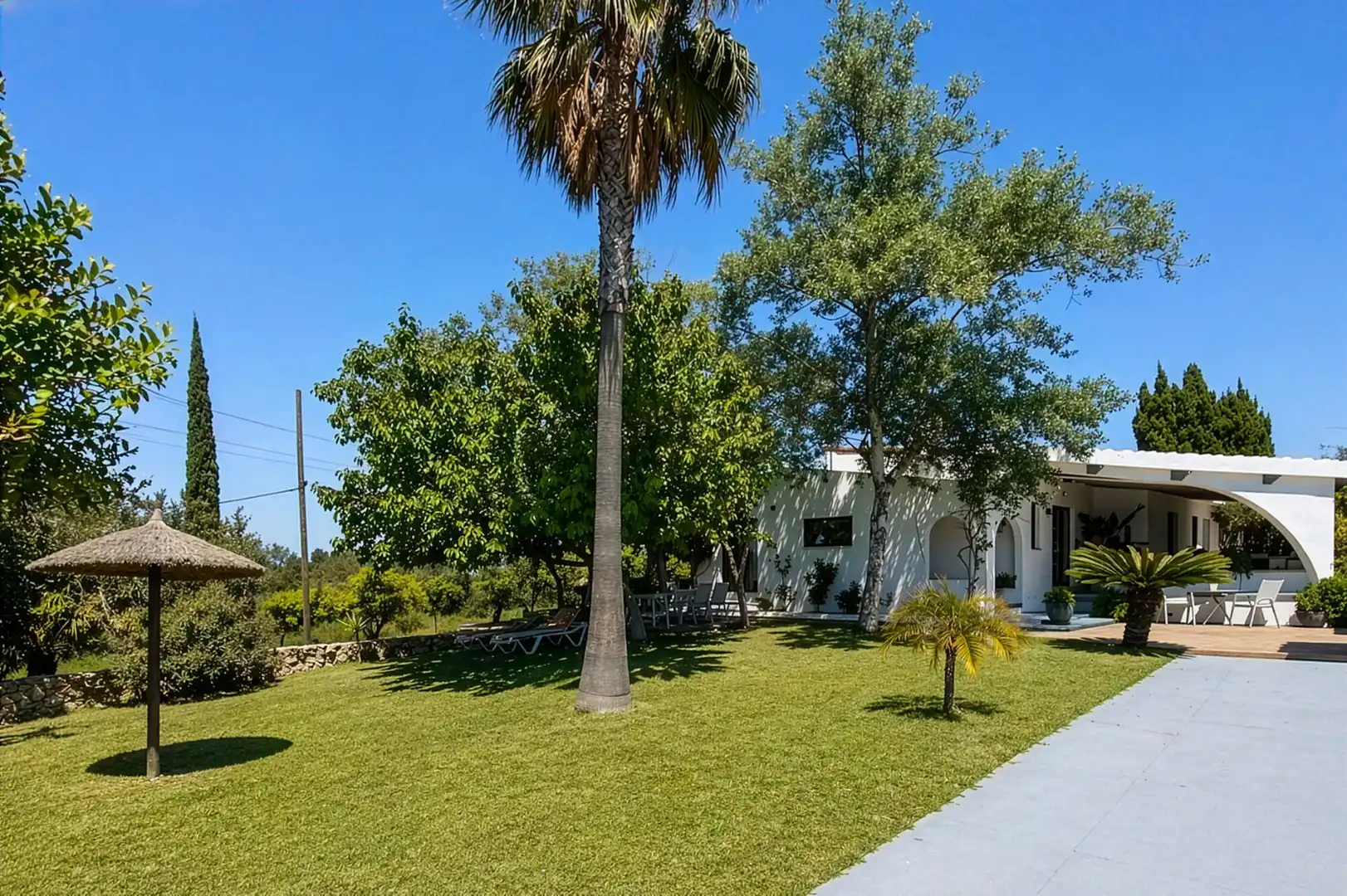 Vista exterior de Finca rústica en venta en Sineu con Aire acondicionado, Terraza y Amueblado