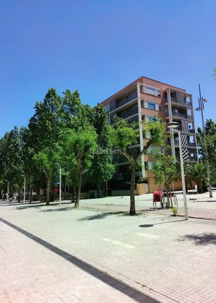 Gewerbefläche zur Miete in Carrer de Josep Pla 1, imagen 2