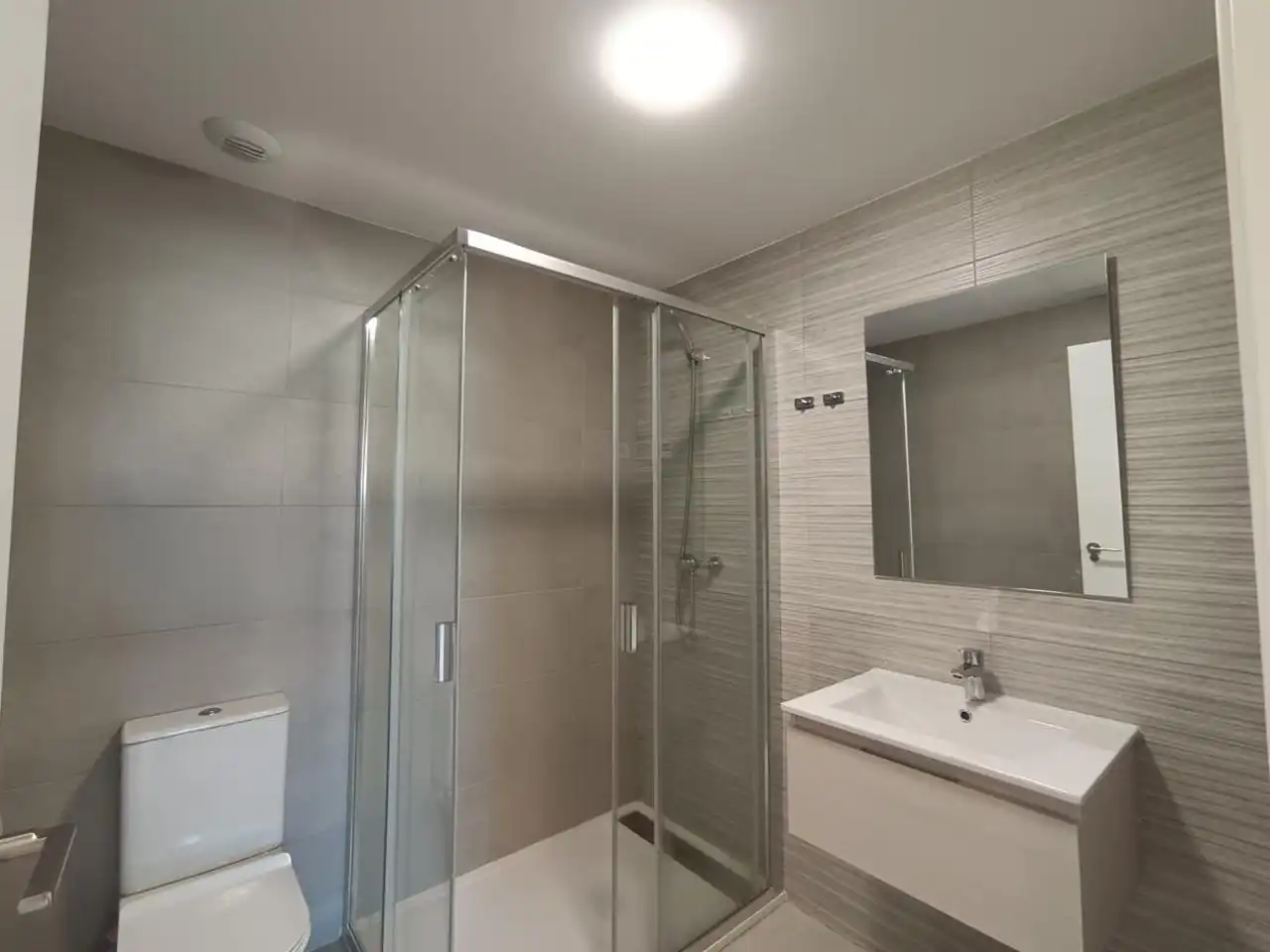Bathroom of Duplexes for sale in Alcalá de Henares  with Air Conditioner, Heating and Terrace