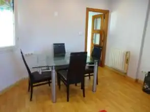 Comedor de Piso de alquiler en Gijón  con Calefacción, Parquet y Amueblado