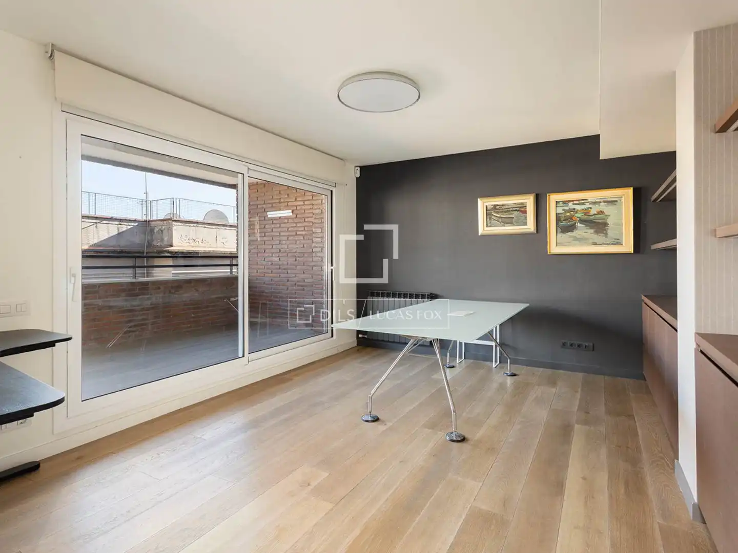 Außenansicht von Wohnung zum Verkauf in Barcelona mit Klimaanlage und Terrasse