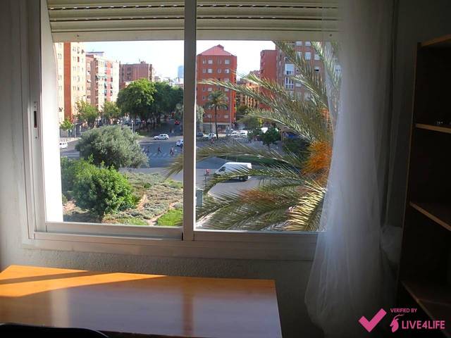 Piso en Alquiler en De Ramon Llull en La Bega Baixa - Plaza Xúquer