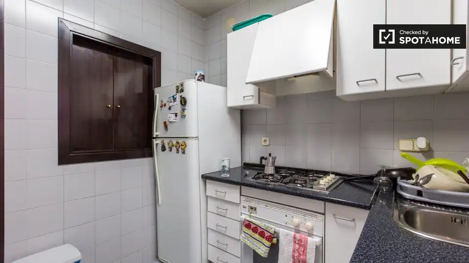 Kitchen of Flat for share in Barcelona  with Air Conditioner, Heating and Terrace