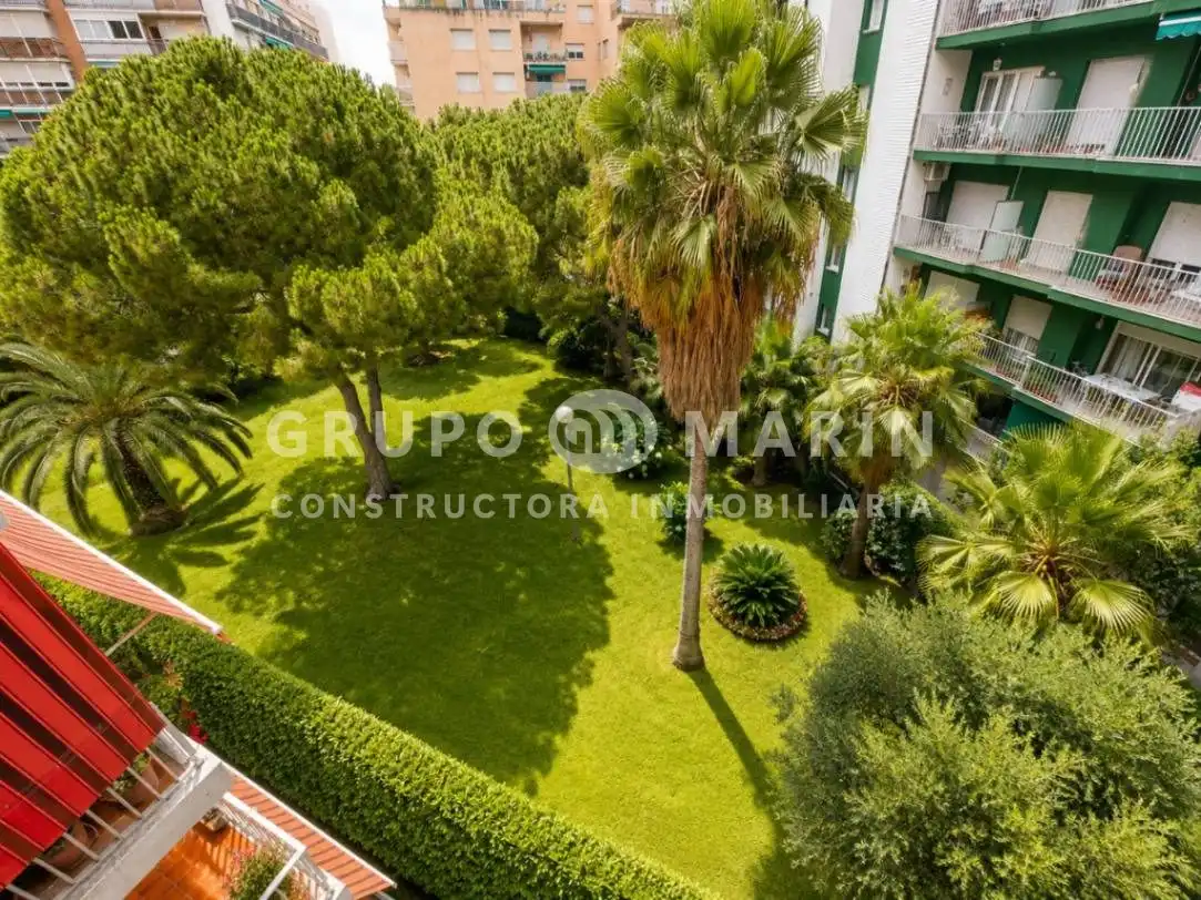 Appartement avec ascenseur à vendre à Carrer Josep Trueta, imagen 2