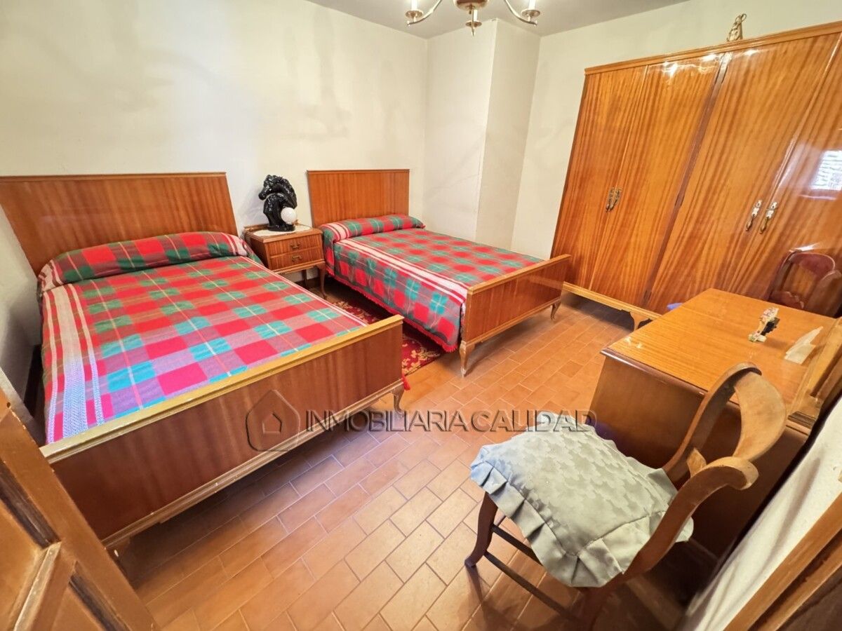 Dormitori de Casa o xalet en venda en Mahamud amb Calefacció