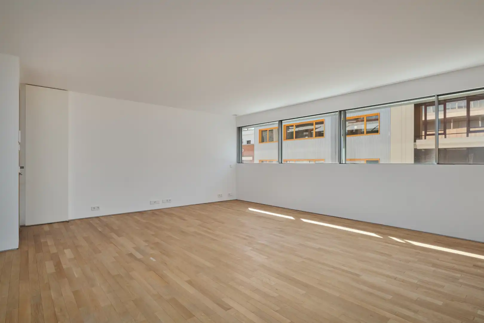 Flat for rent in Calle de Javier Ferrero, 13, Ciudad Jardín