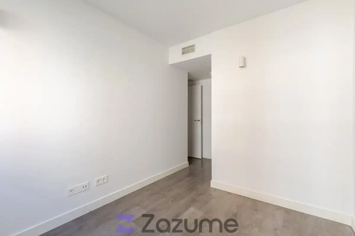 Schlafzimmer von Wohnung zur Miete in Madrid mit Klimaanlage, Heizung und Parkett