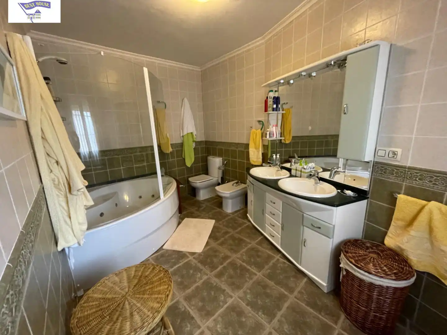 Bathroom of Houses for sale in Alcaraz  with Heating, Terrace and Storage room