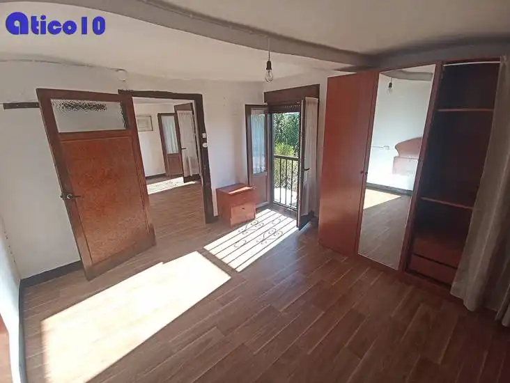 Casa adosada en venta en Siero